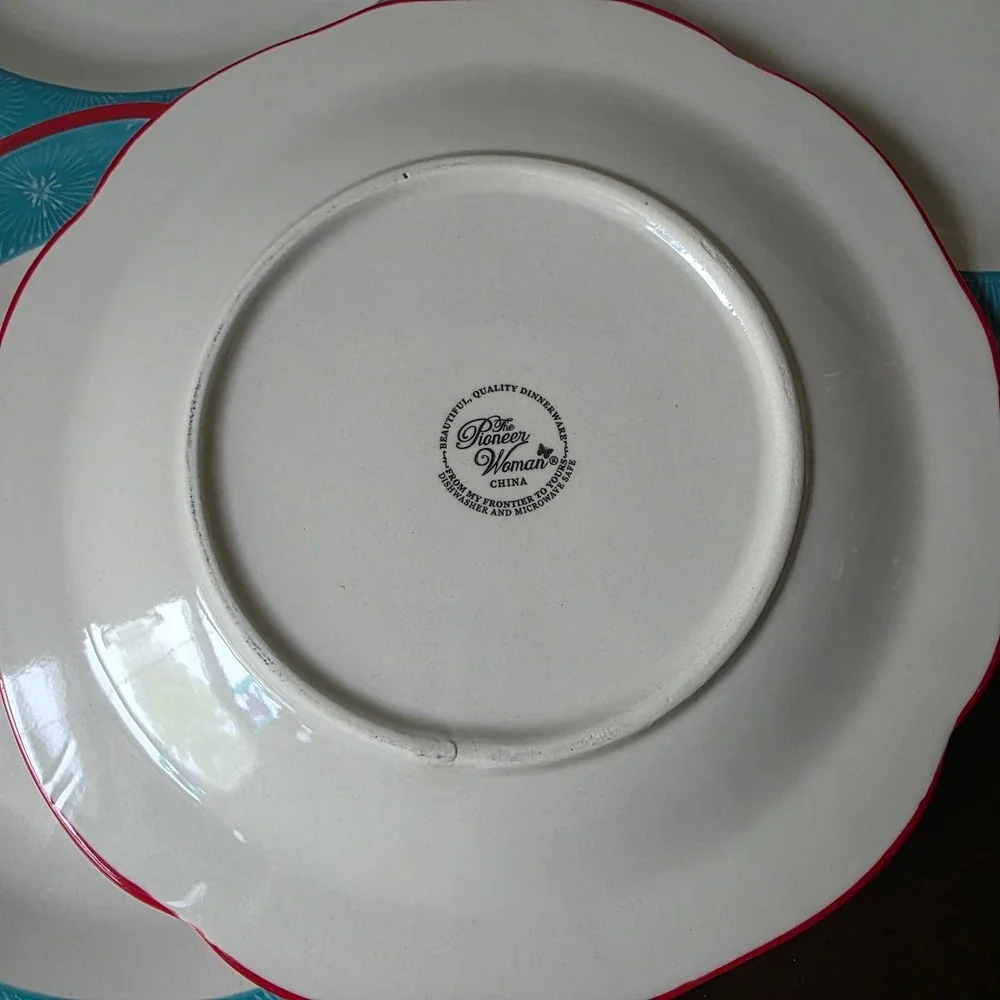 The Pioneer Woman Happiness Teal Red Dinner Plates Set of 4 Scalloped Stoneware